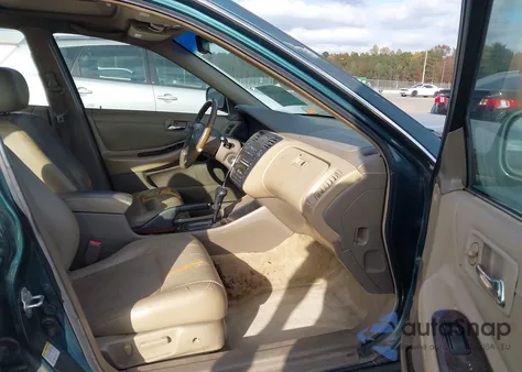 2002 Honda Accord 3.0 Ex из США, поврежденный, VIN 1HGCG16572A054752